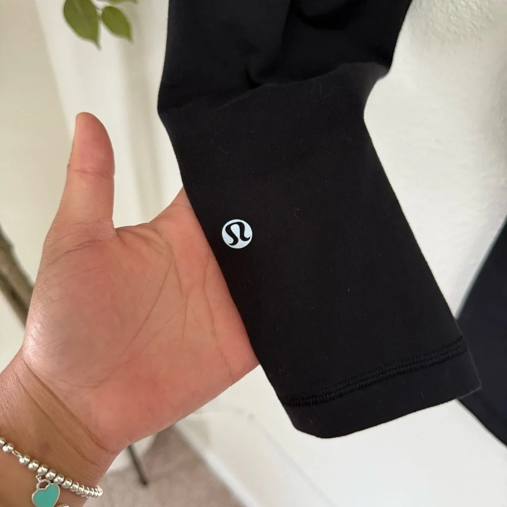 Lululemon Athletica Black Leggings with Colorful Waistband Women’s Size 10